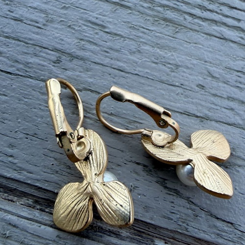 Earrings unique, used