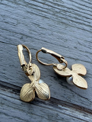 Earrings unique, used