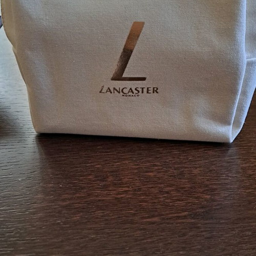 Derma Roller 1.0mm and Lancaster pouch new