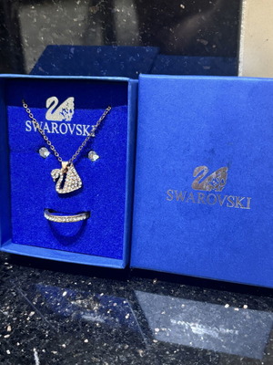 Swarovski σετ κοσμημάτων καινούργιο