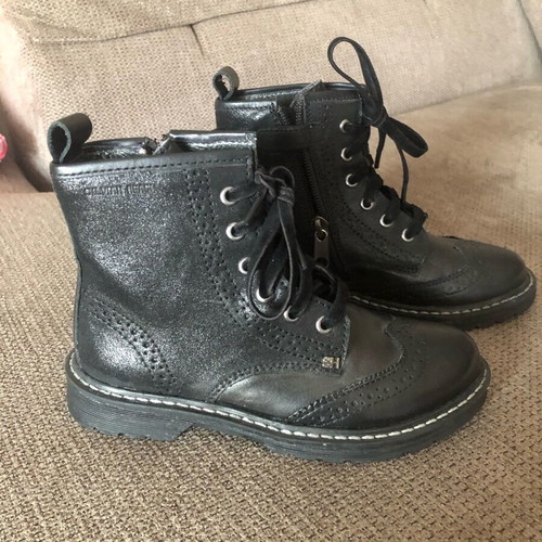 Children's boots size 31 new