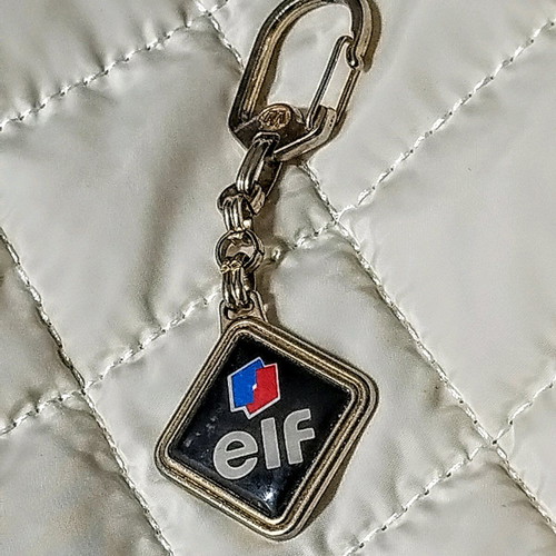 Collectible keychain like new, premium quality