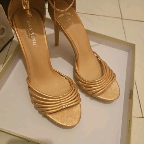 Gold-bronze sandals like new, size 40