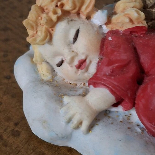 Vintage decorative angel used, small and elegant