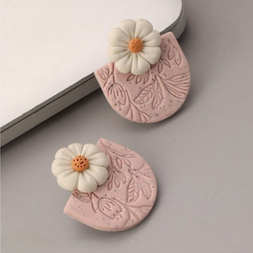 Polymer Clay Stud Earrings Daisy new, white and pink