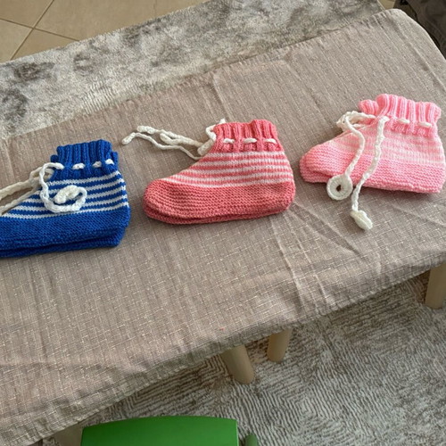 Handmade socks and slippers new, pack of 4 pairs