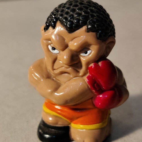 Vintage Street Fighter II finger puppets set of 6 used, Capcom 90s