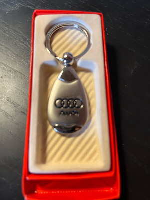 Μπρελόκ Audi μεταλλικό καινούργιο ασημί