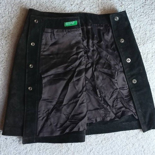 Benetton mini skirt in genuine suede leather, dark brown