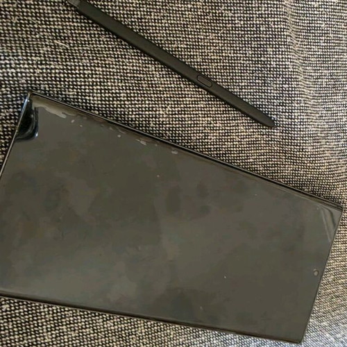 Samsung S23 Ultra 256GB like new with cases, green