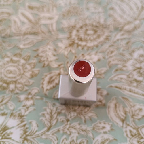 Semi-permanent nail polish like new shade G133