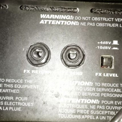 Ενισχυτής κιθάρας Marshall MG 100DFX μεταχειρισμένος με πετάλι Marshall Footswitch