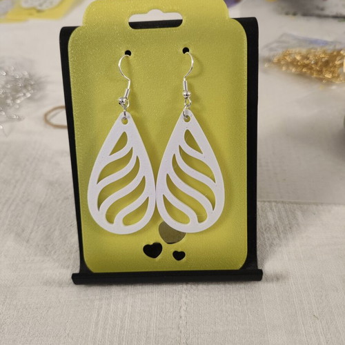 Drop earrings with wannabe lines 3D printing made, made to order