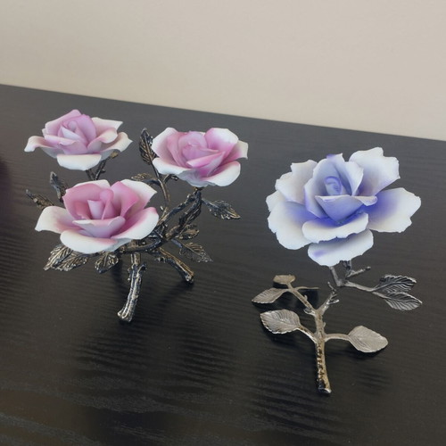 Porcelain decorative roses used, set of 2 pieces