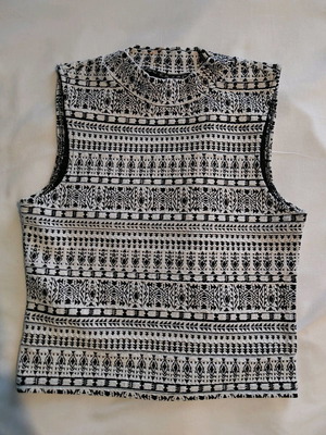 H&M sleeveless white-black shirt size M in excellent condition