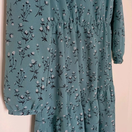 Sinsay small spring floral dress like new, multicolor