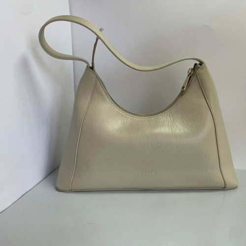 Furla Diamante shoulder bag like new, beige