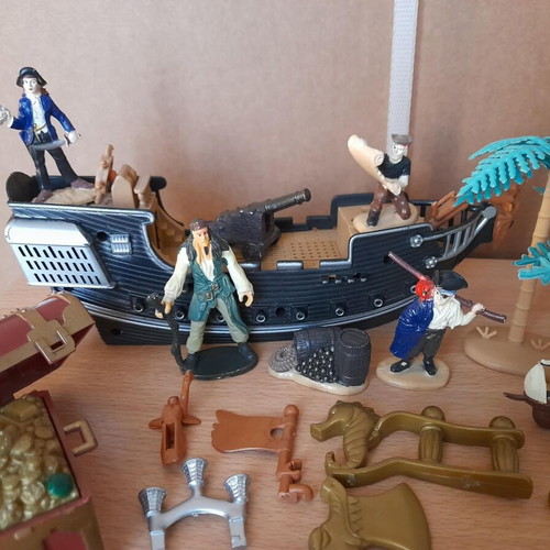 Pirate toy set with Safari Ltd TOOB miniatures