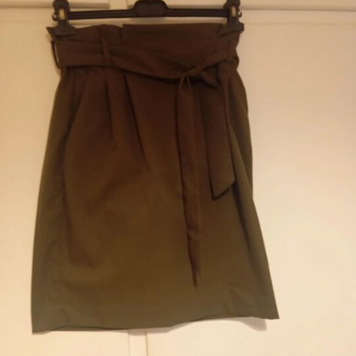 Midi skirt H&M like new, khaki, size 38 with belt
