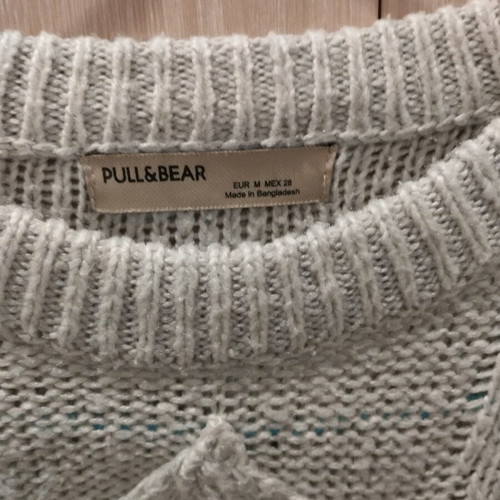 Pull & Bear knitted sweater used with embroidered flowers, size M, off white