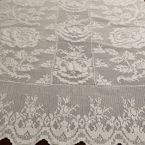 Handmade knitted blanket like new, dimensions 200x210