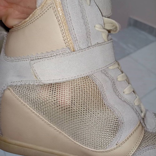 Casual sneakers Bershka No39 used, beige, athletic shoes