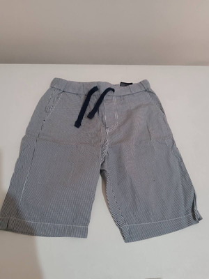 Βερμούδα H&M για παιδιά 7-8 ετών, μέγεθος 128 εκ., σαν καινούργια