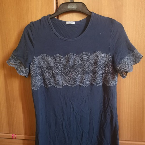 Intimissimi navy blue short-sleeve lace top, small