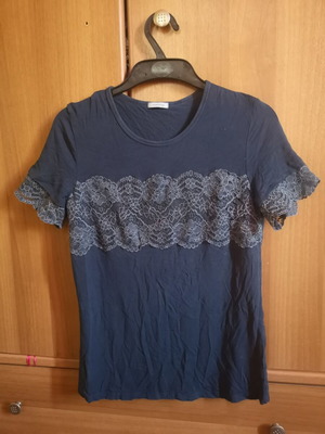 Intimissimi navy blue short-sleeve lace top, small
