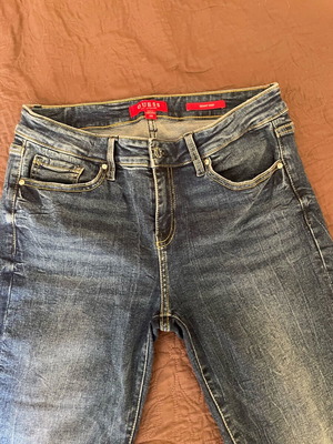 Guess women's skinny jeans like new, size M 38 10, blue
