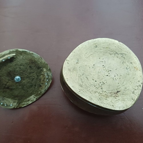 Metal box used, bronze press paperweight