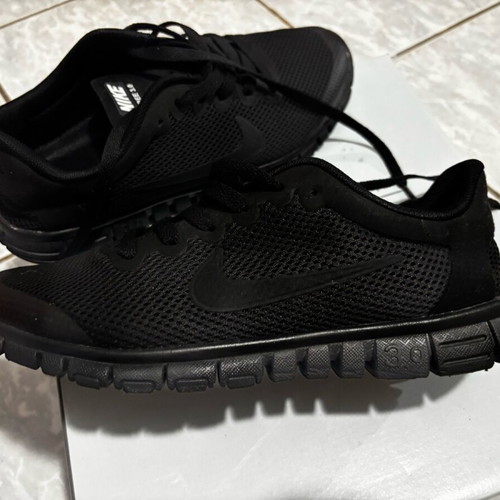 Nike Free Run 3.0 used athletic shoes size 42 black