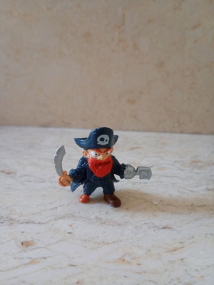 Zuru Smashers Dino Island Exclusive Red Beard Pirate Mini Figure