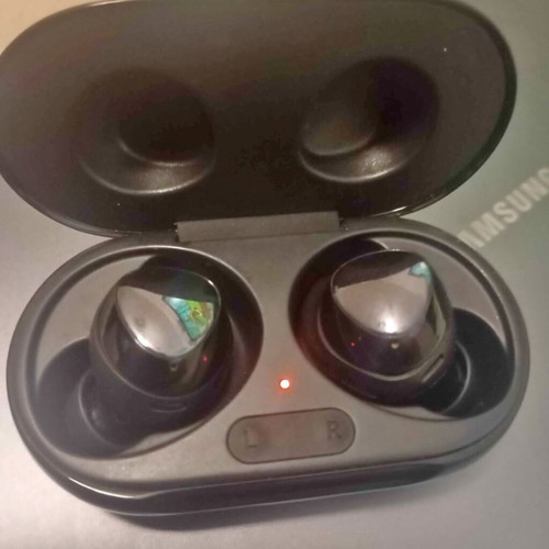 Samsung Galaxy Buds+ like new wireless earbuds