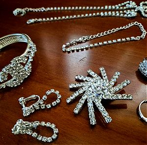 Διάφορα κοσμήματα faux - τιμή για όλα μαζί