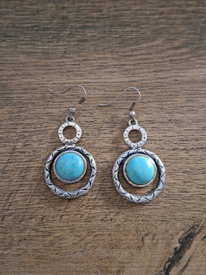 Earrings like new silver with turquoise stone