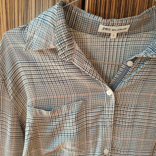 Millenium women's shirt like new, multicolor, size L