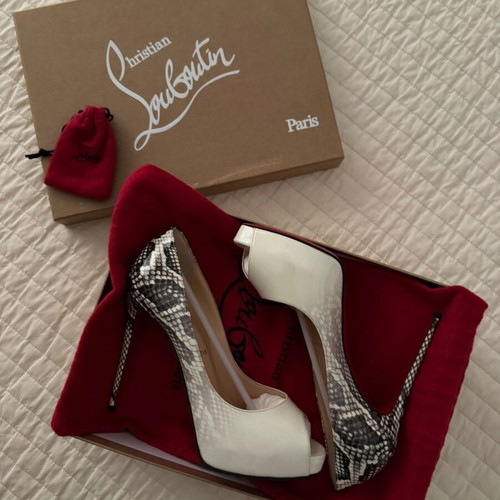 Christian Louboutin New Very Prive 120 heels new, white snakeskin print