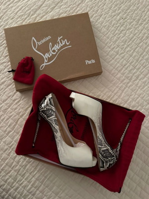 Γόβες Christian Louboutin New Very Prive 120 καινούργιες, λευκό snakeskin μοτίβο