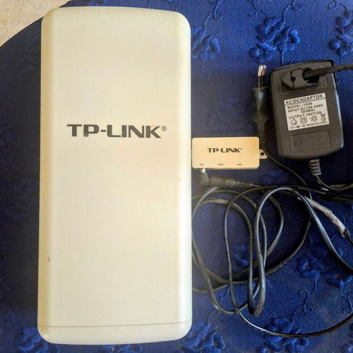 Tp-Link TL-WA7210N Indoor/Outdoor 2.4GHz 150Mbps Wireless Access Point used