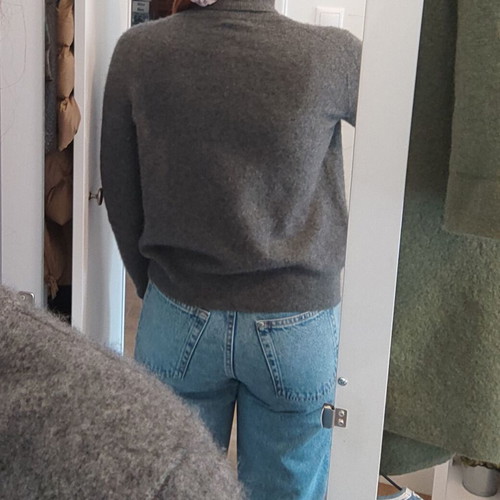 Sandra Pabst 100% cashmere gray sweater used, Small