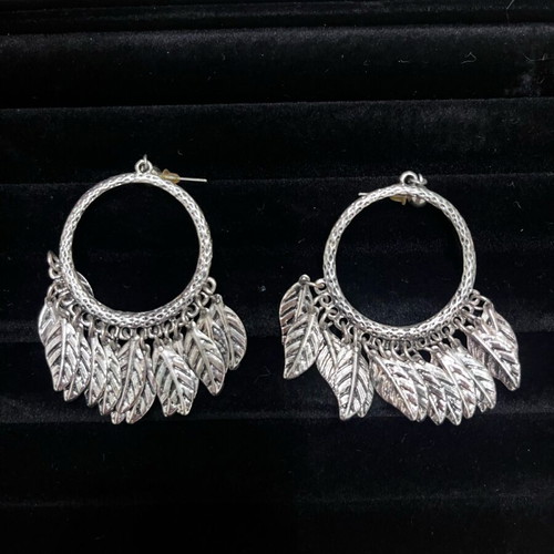 Silver earrings like new, gold and silver color