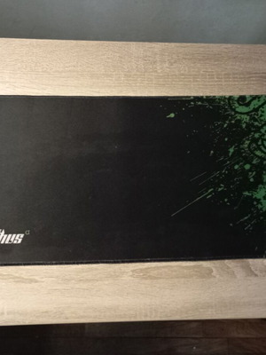 Razer Goliathous mousepad μεταχειρισμένο, πρακτικό και άνετο