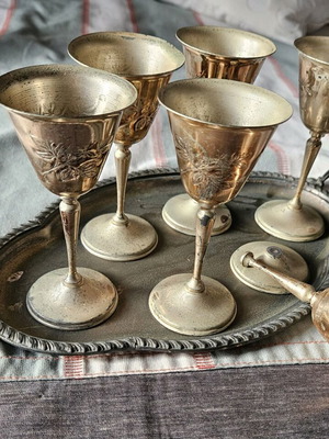 Silver plated liqueur set used with 6 glasses and tray
