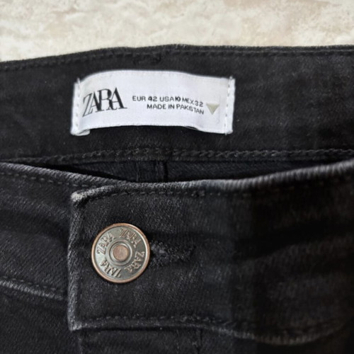 Zara black elastic jeans like new, size XL 42 14