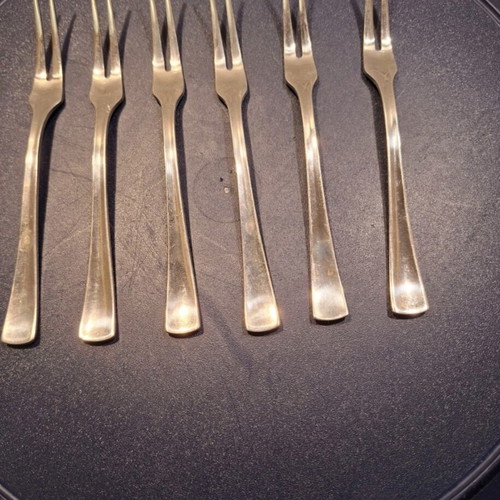 Escargot set with 6 plates, tongs & forks like new