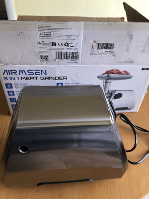 AirmSen 3 in 1 Meat Grinder new with sausage and kubbe attachments