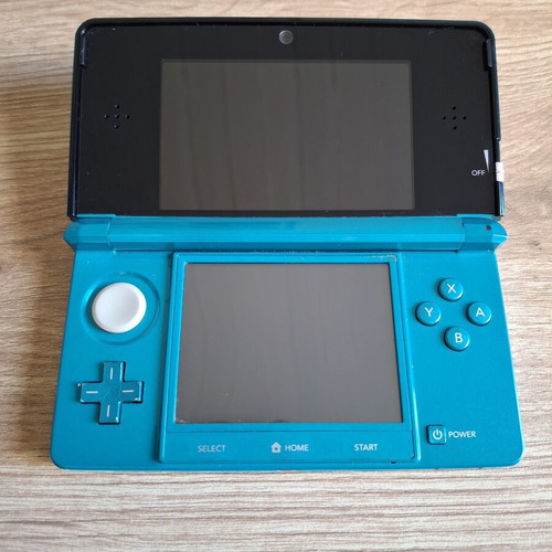 Nintendo 3DS Aqua Blue like new handheld console