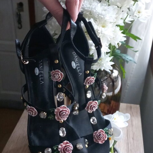 Danielle fashion sandals like new, black, size 40