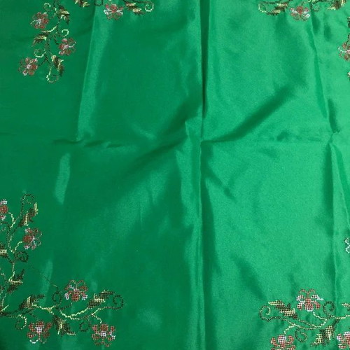 Embroidered square table linens, set of 2, 70x70 cm